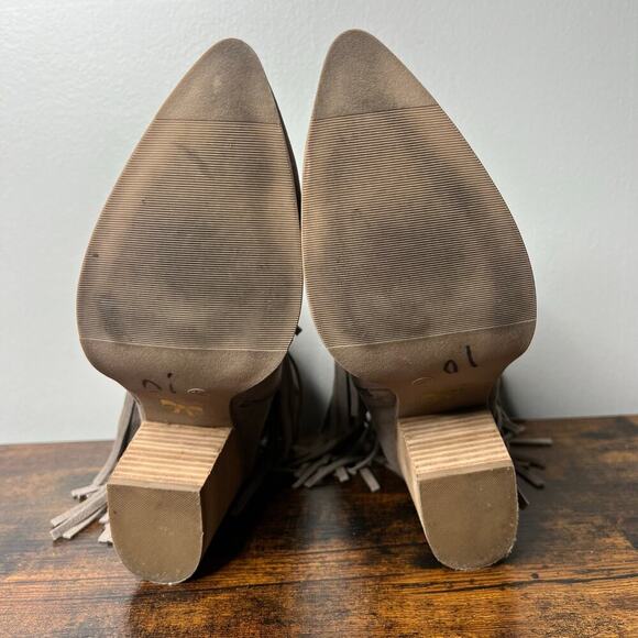 Betseyville by Betsey Johnson Leather Fringe Ankle Boots Sz 10 Western Festival - Picture 10 of 11